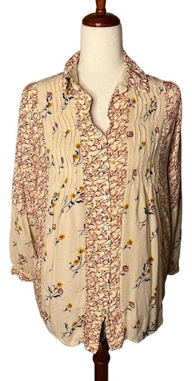 Jane and Delancey Floral Button-Up Tunic Size S Cream Rayon